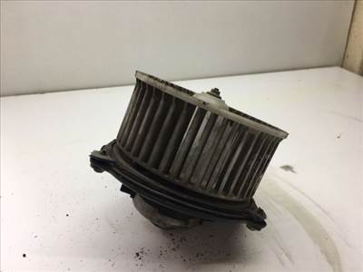 SUZUKI SWIFT II Ferdehátú (EA, MA) Fűtőmotor (Nem klímás)