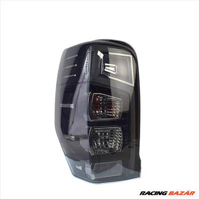 Mitsubishi L200 Hátsó Lámpa Fekete 2019-2023 8330b213fekete fekete2