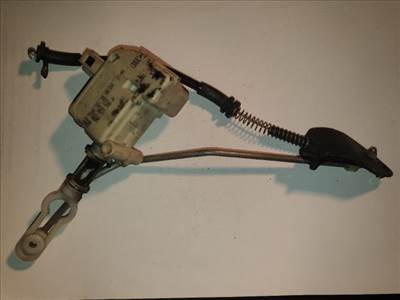 AUDI A4 (8E2, B6) Központizár Motor Tankajtó