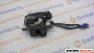 Toyota Prius Eladó gyári, bontott csomagtér ajtó zár