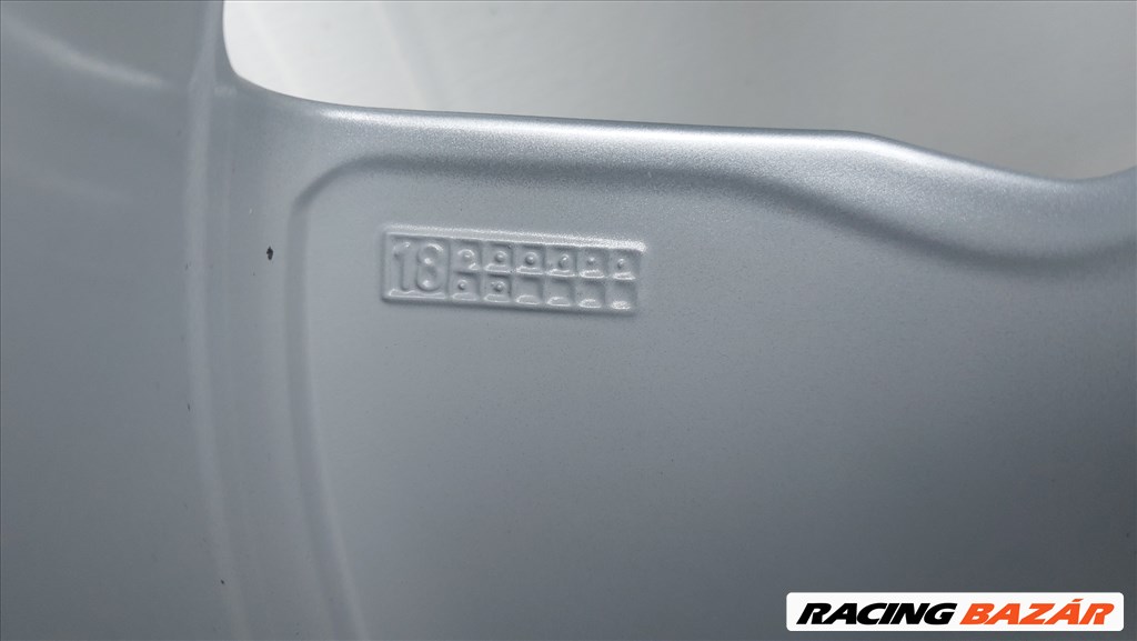 Eladó,Gyári,Audi A4 B9 16" alufelni  7. kép