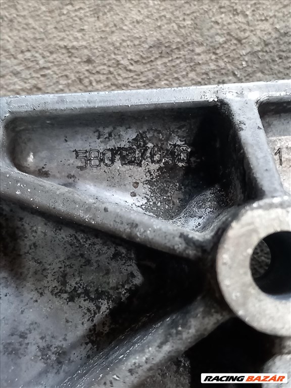 	Iveco DAILY 12- 2.3 Klímakompresszor klíma tartó bak 5890 580137046 8. kép