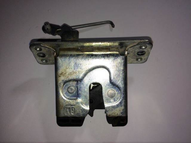 OPEL CORSA C Csomagtérajtó Zárszerkezet 1. kép