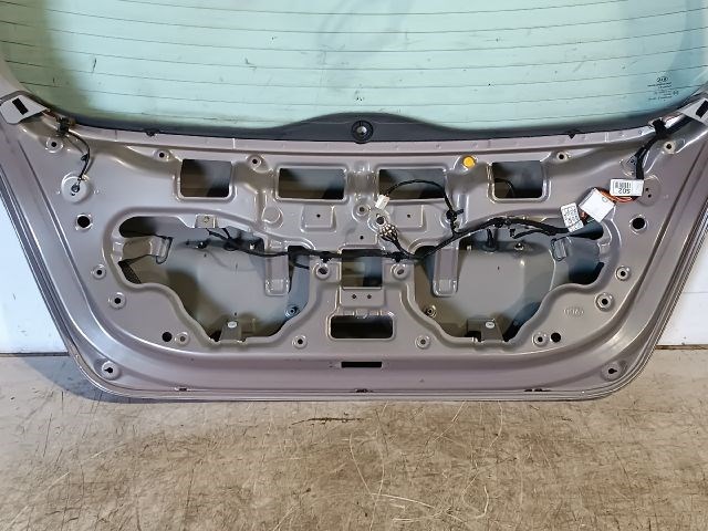 KIA CEED Ferdehátú (ED) Csomagtérajtó (Üres lemez) 4. kép