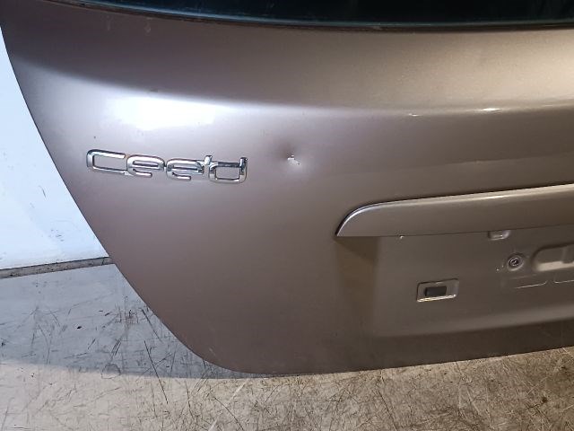 KIA CEED Ferdehátú (ED) Csomagtérajtó (Üres lemez) 7. kép