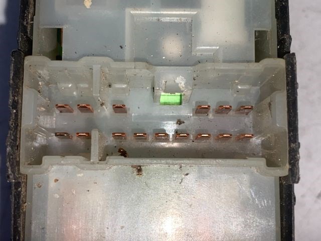 NISSAN ALMERA II (N16) Bal első Ablakemelő Kapcsoló 7. kép