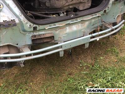Suzuki Swift hátsó lökhárító vas eladó