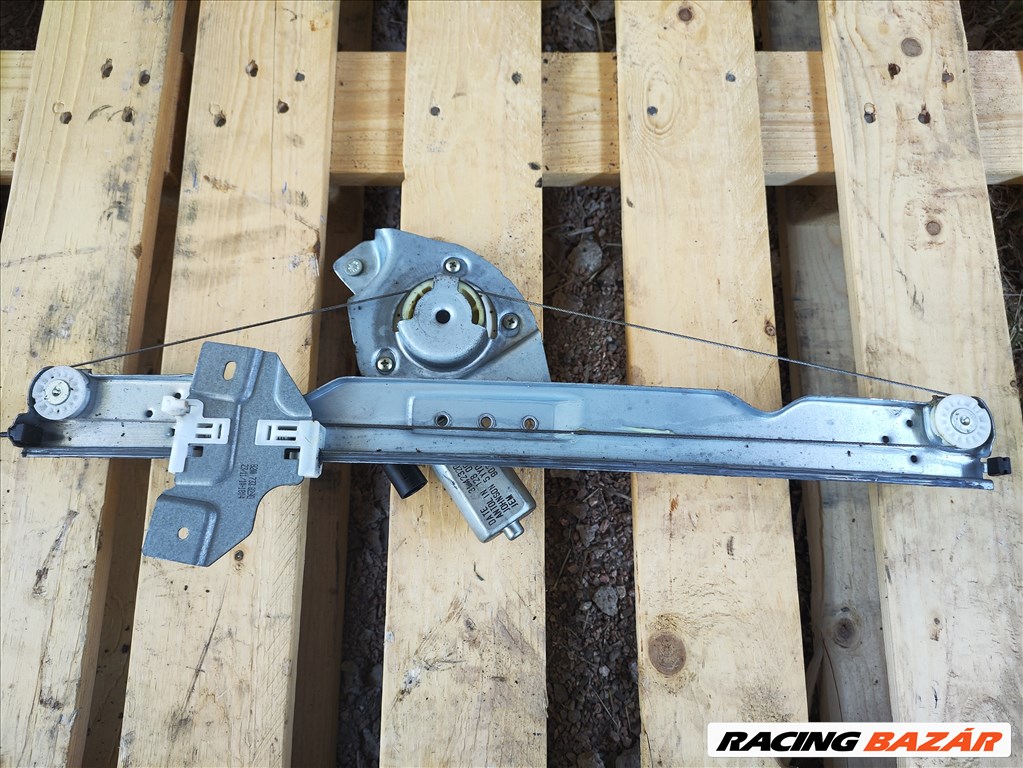 Dacia Sandero I bal első ablakemelő szerkezet motorral  82007338290 9030255 2. kép