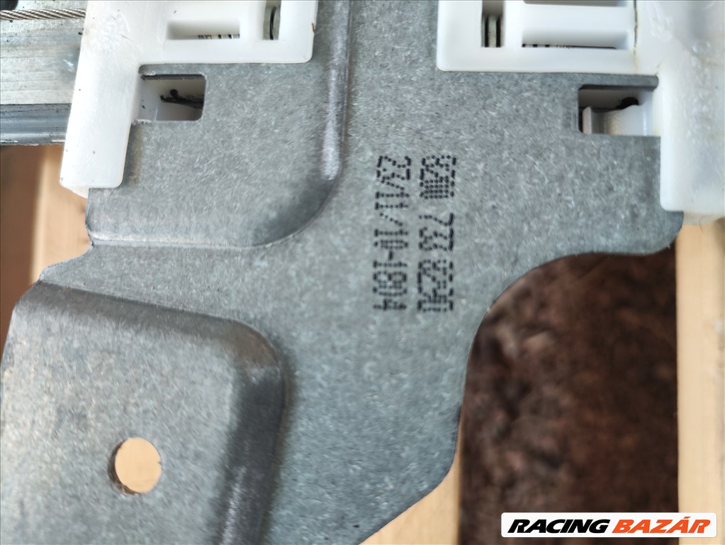 Dacia Sandero I bal első ablakemelő szerkezet motorral  82007338290 9030255 3. kép