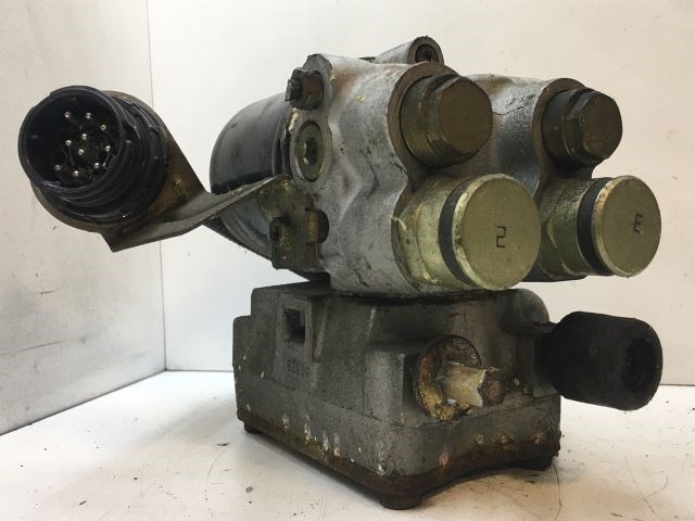 BMW 3 E36 ABS Kocka 3. kép