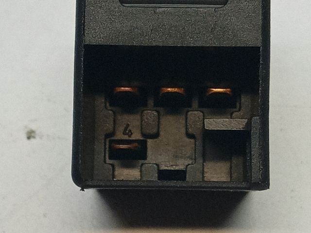 VW PASSAT B5 Bal hátsó Ablakemelő Kapcsoló 4. kép