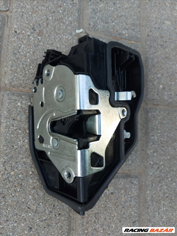 BMW1-es,E87,F20,3-as,E90,F30,F31,4-es,F32,5-ös,F07,F10,F11,X1,E84,X3,F25,X5,E70 ajtózár  7229458 1. kép