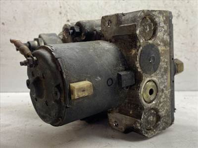 BMW 5 (E39) ABS Kocka