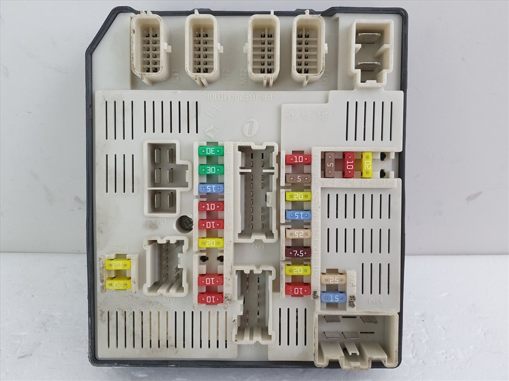 503012 Renault Megane 3, 2009, Biztosíték Tábla, 284B60008R-D, USM, Külső. 3. kép