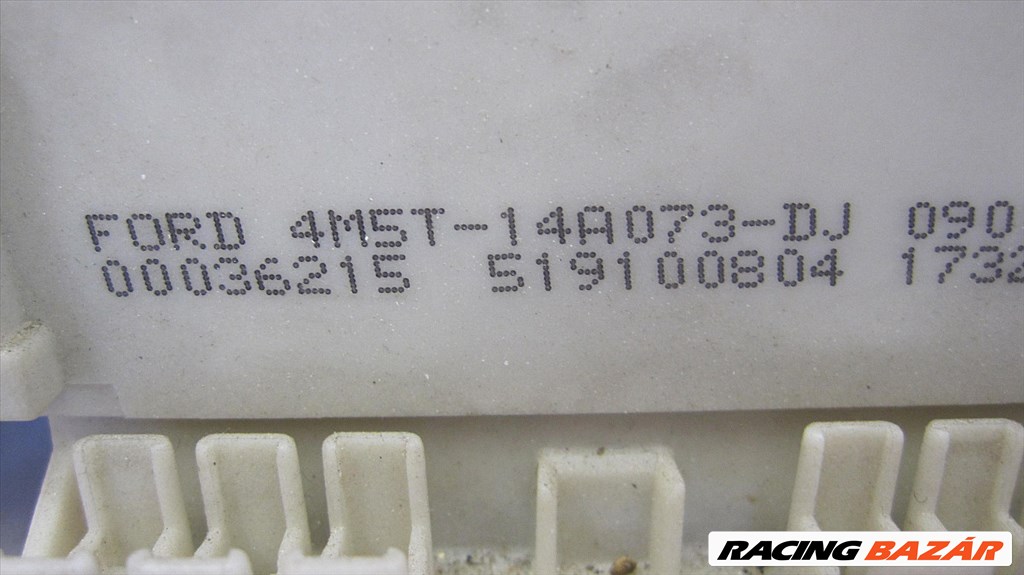 Ford Focus II MK2 2 Facelift Eladó utastér biztosítéktábla  GEM modul magas felszereltségű 2. kép