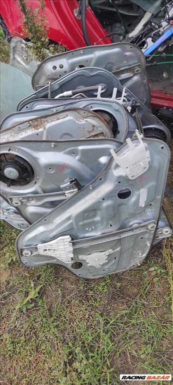 Hyundai i30 (FD) Bal hátsó ablakemelő szerkezet  1. kép