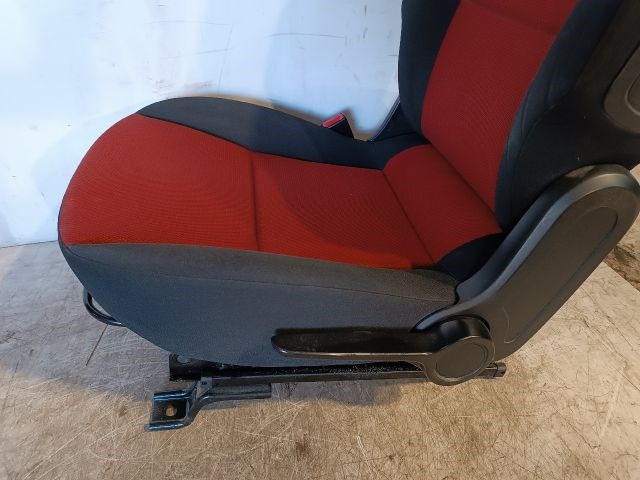 MITSUBISHI COLT VI (Z3_A, Z2_A) Bal első Ülés 7. kép