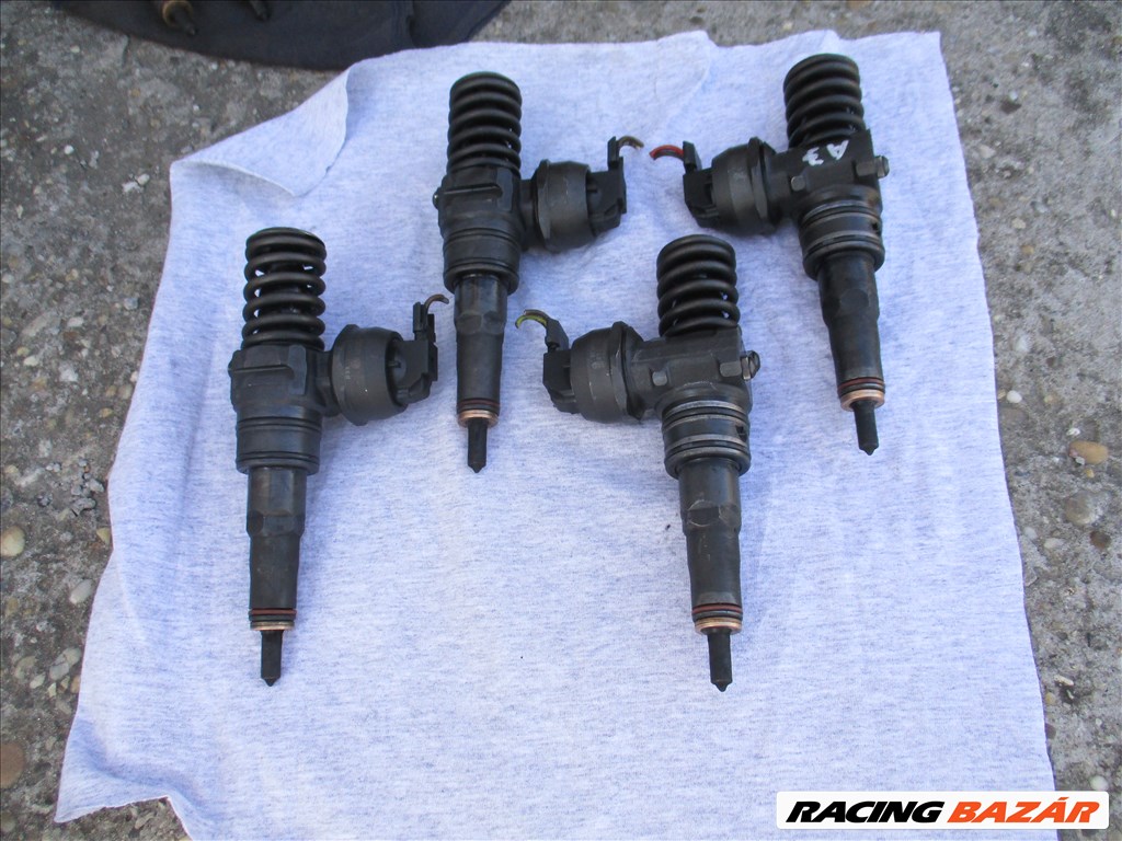 Volkswagen Passat B6 Skoda Octavia II  Audi Seat 2.0 TDI pd elem 038130073G 038130073BQ 1. kép