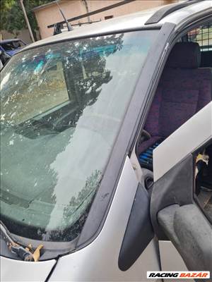 Mercedes Vito 638 szélvédő díszléc jobb-bal