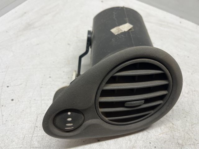 RENAULT CLIO III (BR0/1, CR0/1) Jobb Szellőző 6. kép