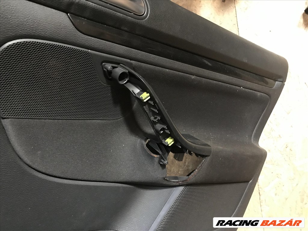 Volkswagen Golf VI jobb első ajtókárpit  2. kép