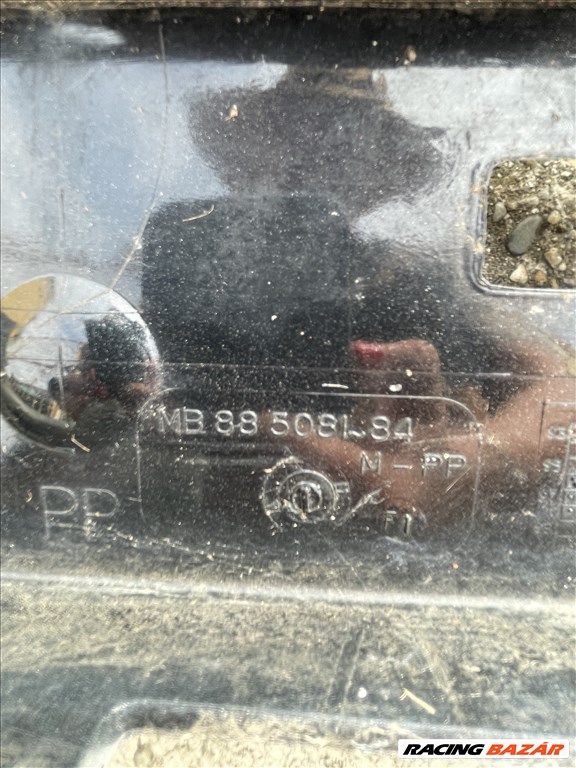 Mitsubishi Carisma Mitsubitshi Carisma 1998- első lökhárító mb88508184 5. kép