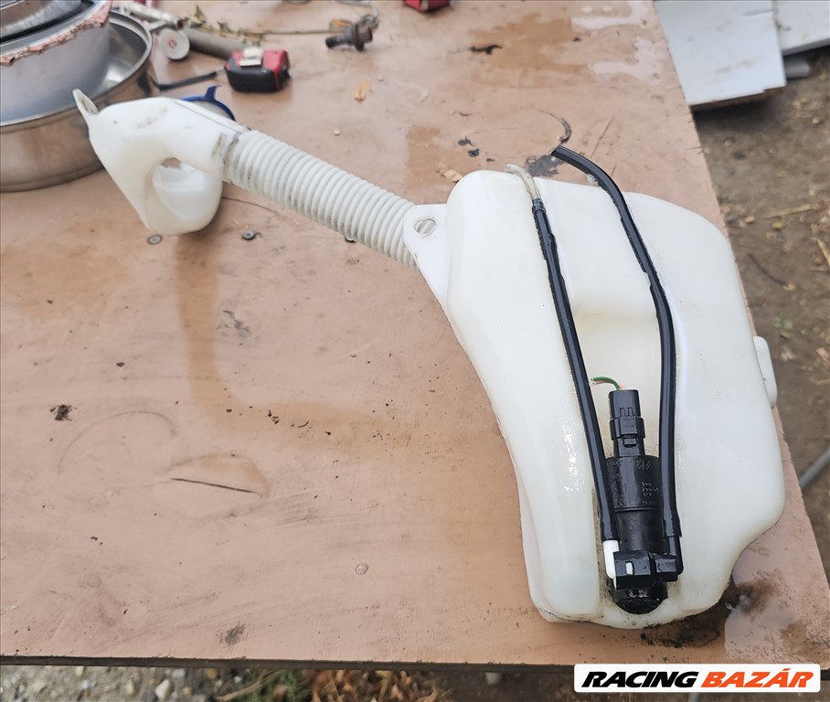 Citroën C3 I Ablakmosó tartály és szivattyú  1. kép