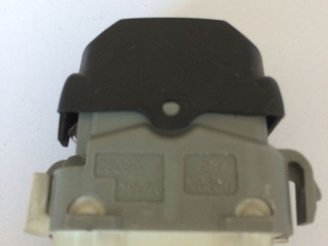 RENAULT VEL SATIS Bal hátsó Ablakemelő Kapcsoló 3. kép