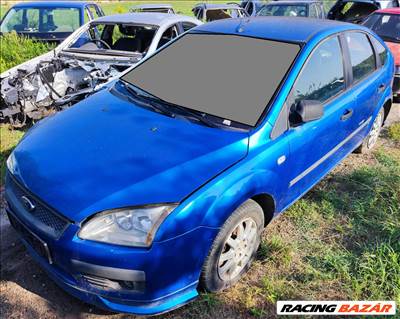 2005 Ford Focus 1.6 Trend benzin, manuál - balkormányos jármű ÉRKEZETT bontási céllal!