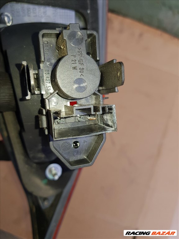 BMW X1 E84 Bal Belső Hátsó Lámpa 63212990113 4. kép