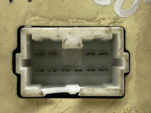 OPEL FRONTERA B (6B_) Bal első Ablakemelő Kapcsoló 2. kép