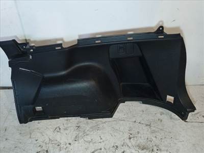SUBARU FORESTER Jobb hátsó Csomagtér Burkolat (Műanyag)