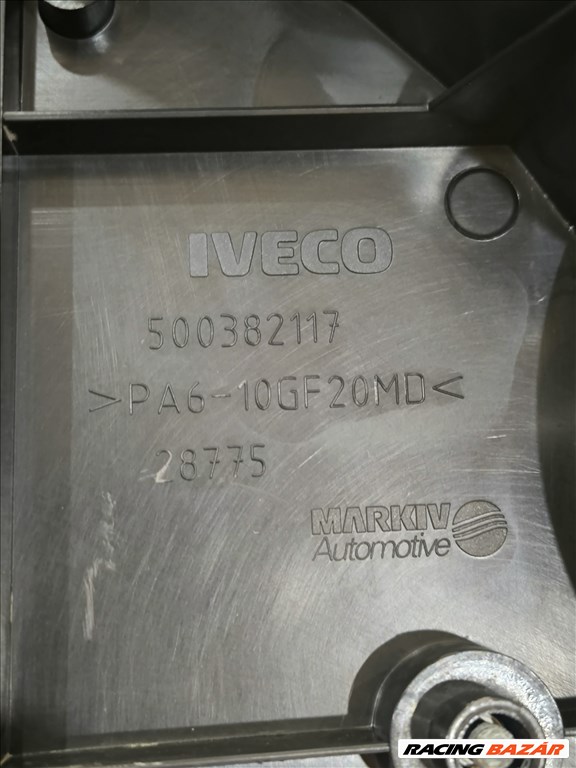 Iveco DAILY 06- Vezérlés műanyag vezérműfedél takaró burkolat 4829 500382117 7. kép