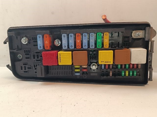 OPEL SIGNUM Biztosítéktábla Motortér 1. kép