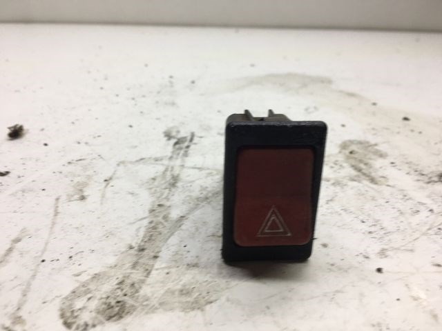 TRABANT 1.1 Vészvillogó Kapcsoló 1. kép