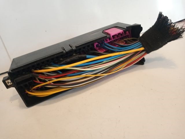 SKODA FABIA II Biztosítéktábla Utastér 4. kép