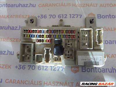 Ford Focus II MK2 2 Facelift Eladó 1,6 benzines Gem modul biztositék tábla