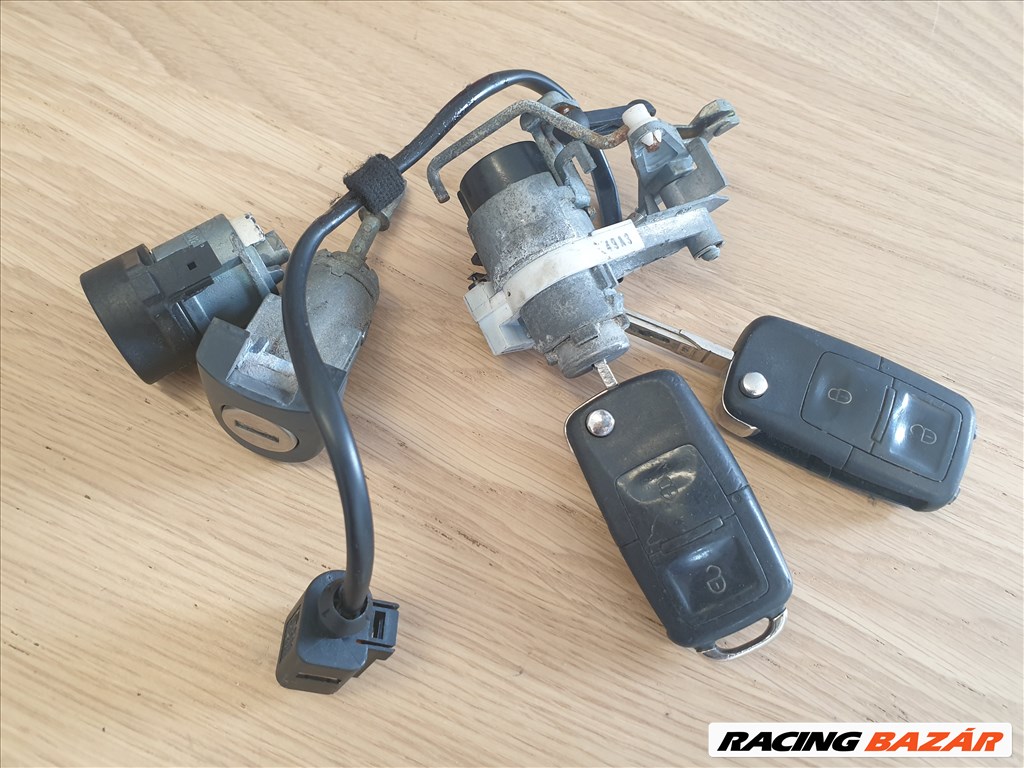 Volkswagen Golf IV zárbetét szett  1. kép