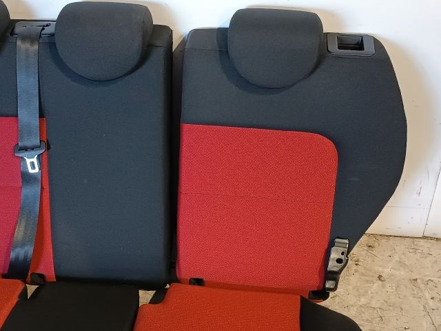 MITSUBISHI COLT VI (Z3_A, Z2_A) Hátsó Ülés 6. kép