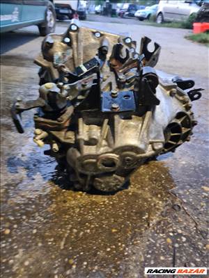 Toyot Corolla Verso Toyota Avensis 6 sebeséges váltó 2005-2009