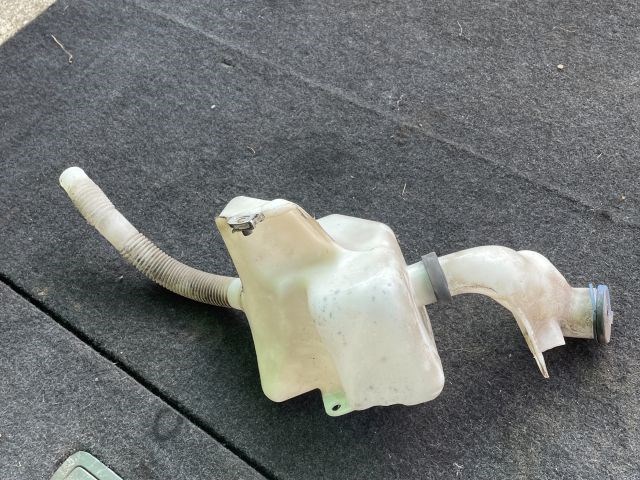 VOLVO C30 Ablakmosótartály Betöltő 2. kép