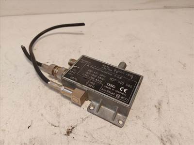 AUDI A8 (4D2, 4D8) Antenna Erősítő