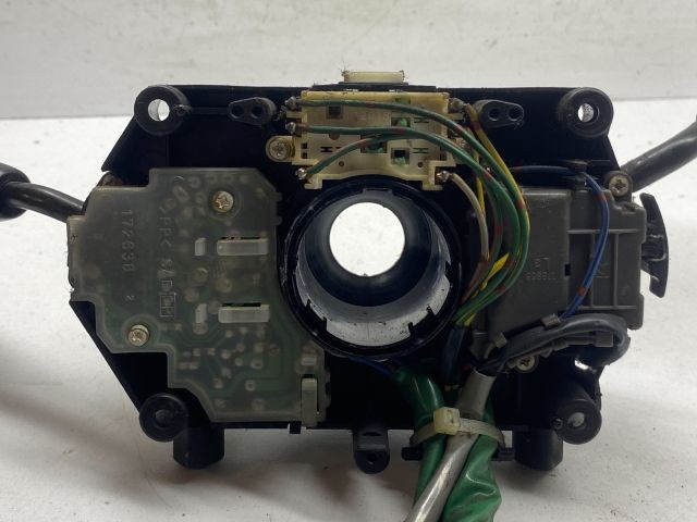 SUZUKI SWIFT II Ferdehátú (EA, MA) Komplett Kormánykapcsoló (Bajuszkapcsoló) 6. kép