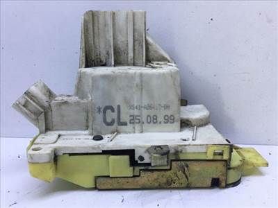 FORD FOCUS Kombi (DNW) Bal hátsó Ajtózár