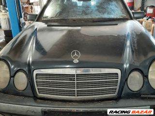 MERCEDES-BENZ E-CLASS (W210) Első Lökhárító Merevítő (Fém)