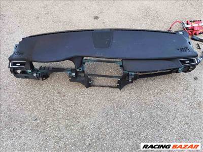 BMW 7-es sorozat F01/F02 Műszerfal héj