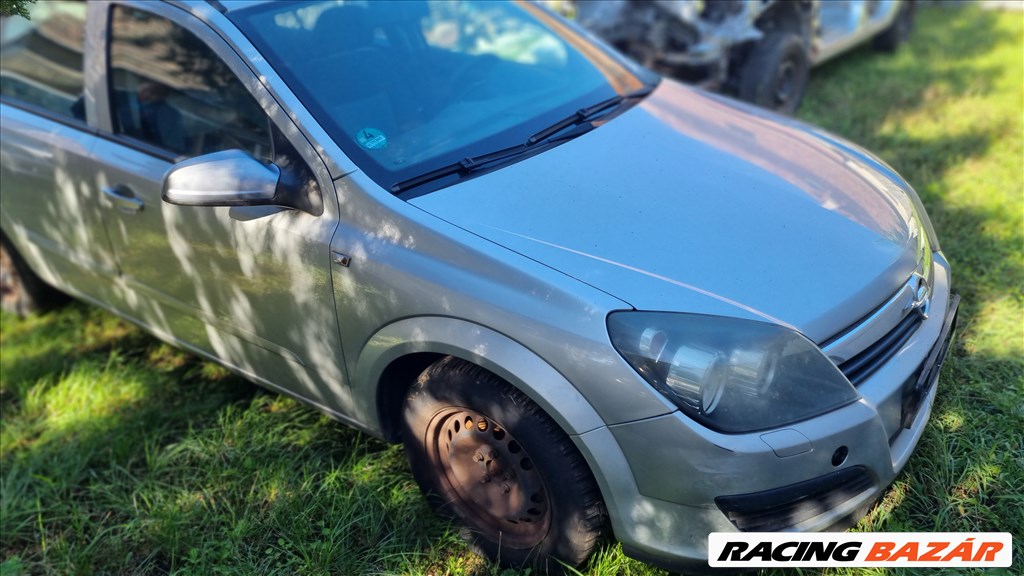 Opel Astra H Z16XEP kombi bontott alkatrész 4. kép