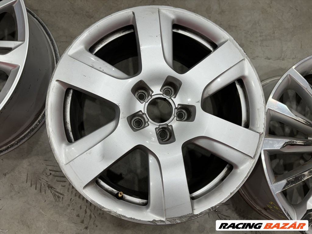 R17 ORiginal AUdi 8J ET39 - 4G0 601 025BK 4G0601025BK 1db alufelni 1. kép