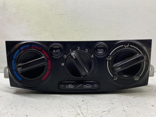 MAZDA MPV Fűtéskapcsoló (manuális klímás) 1. kép