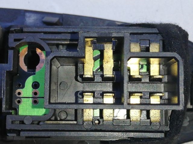 SUBARU LEGACY Bal első Ablakemelő Kapcsoló 4. kép